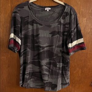 Splendid Camouflage Short Sleeve Top with Red and White Stripes